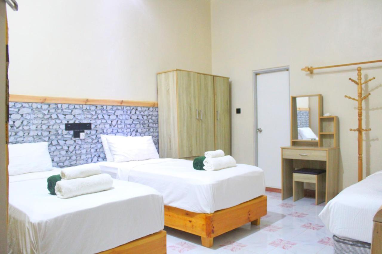 Gurus Maldives At Gulhi Island Hotel Exterior photo