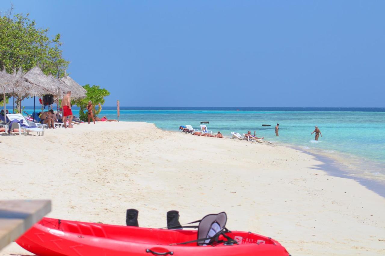 Gurus Maldives At Gulhi Island Hotel Exterior photo