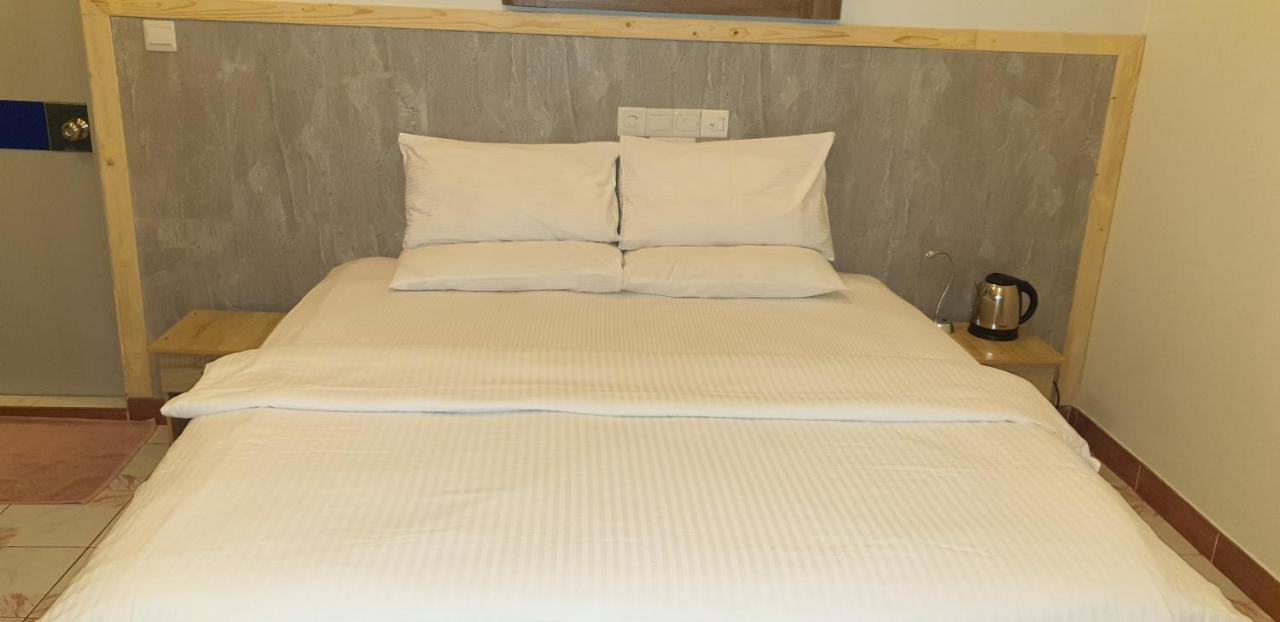 Gurus Maldives At Gulhi Island Hotel Exterior photo