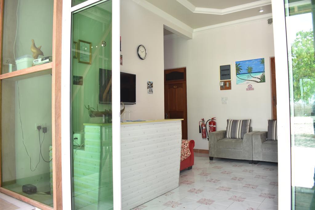 Gurus Maldives At Gulhi Island Hotel Exterior photo