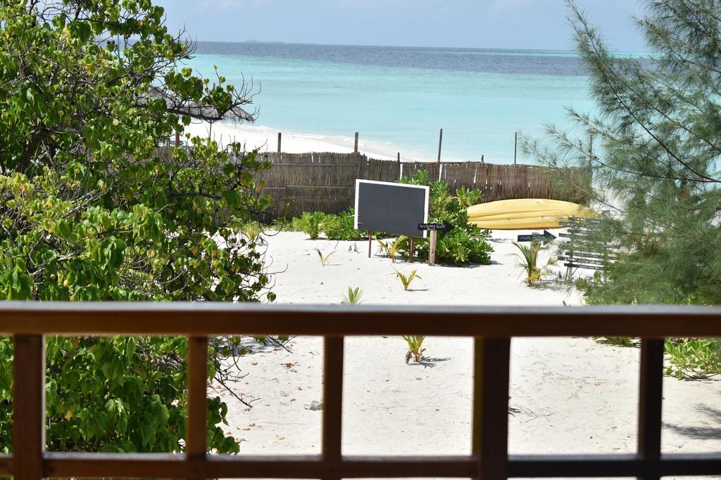 Gurus Maldives At Gulhi Island Hotel Exterior photo