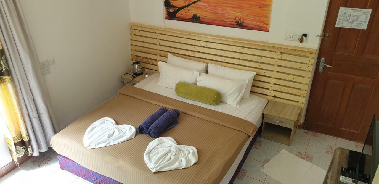 Gurus Maldives At Gulhi Island Hotel Exterior photo